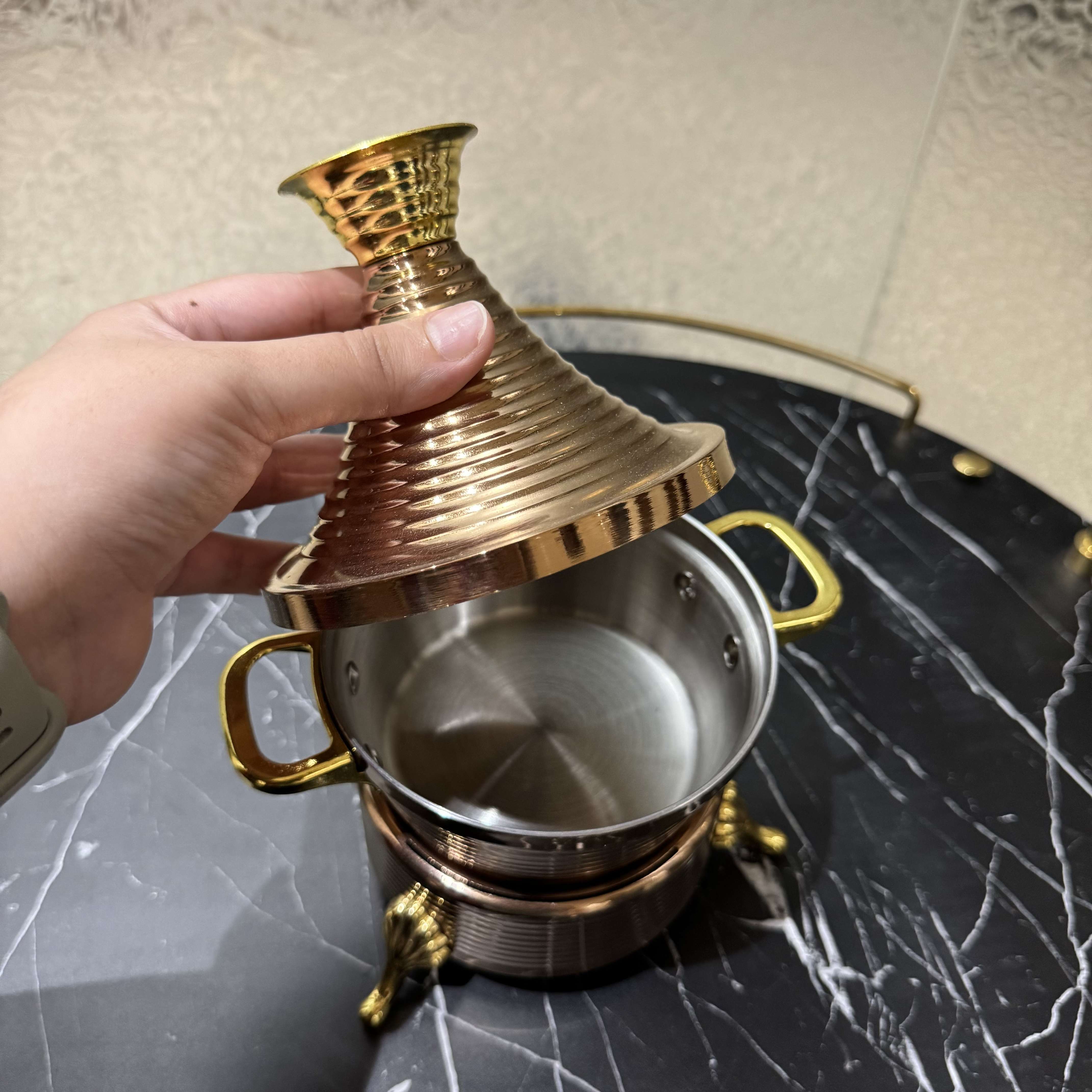Handi Pot With Stand