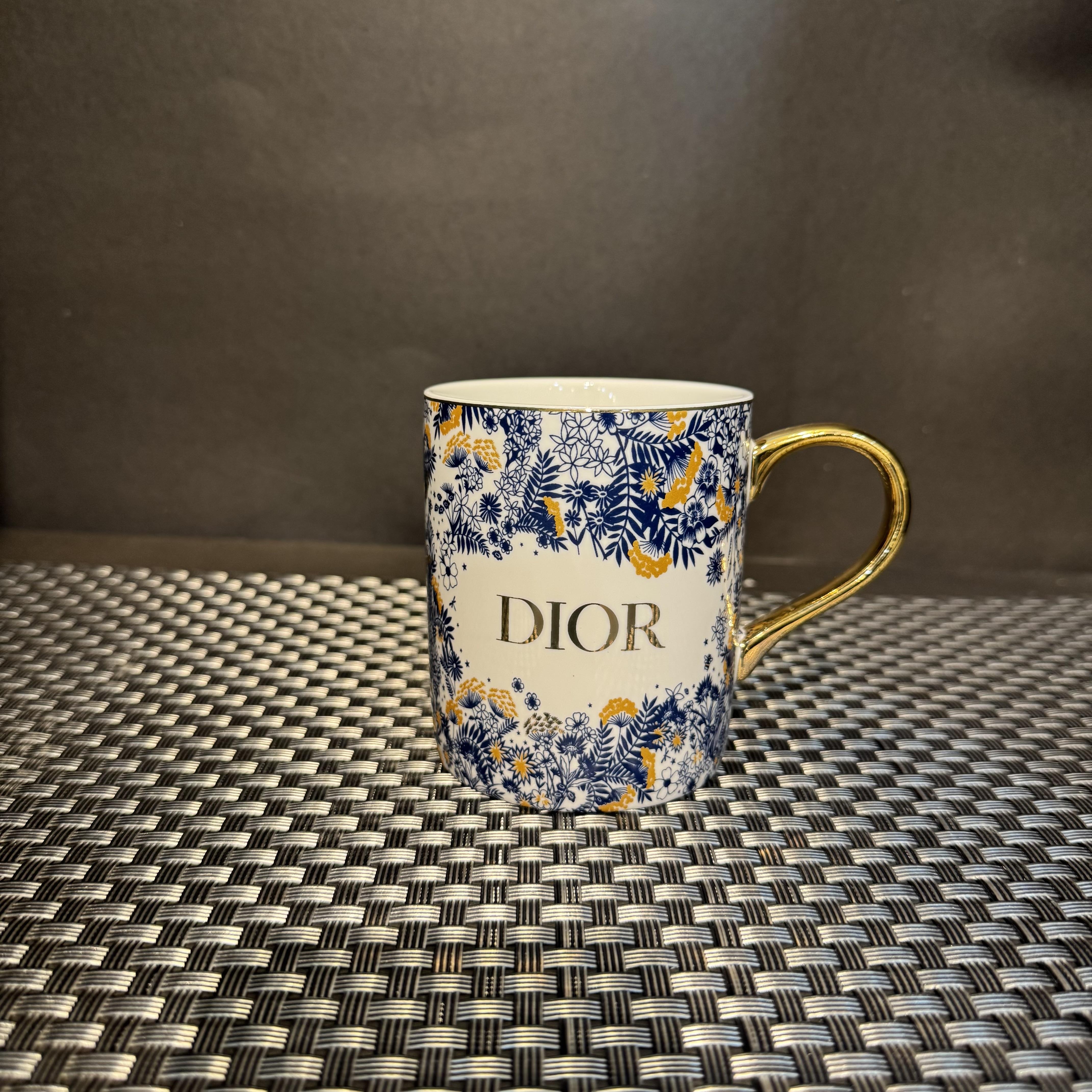Mugs