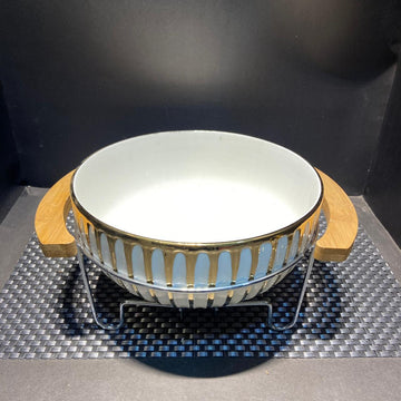 Salad Bowl With Stand