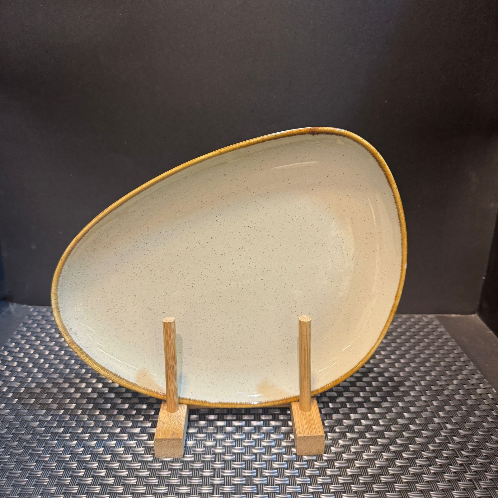 Porcelain Triangle Plate