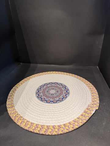 Round Table Mat