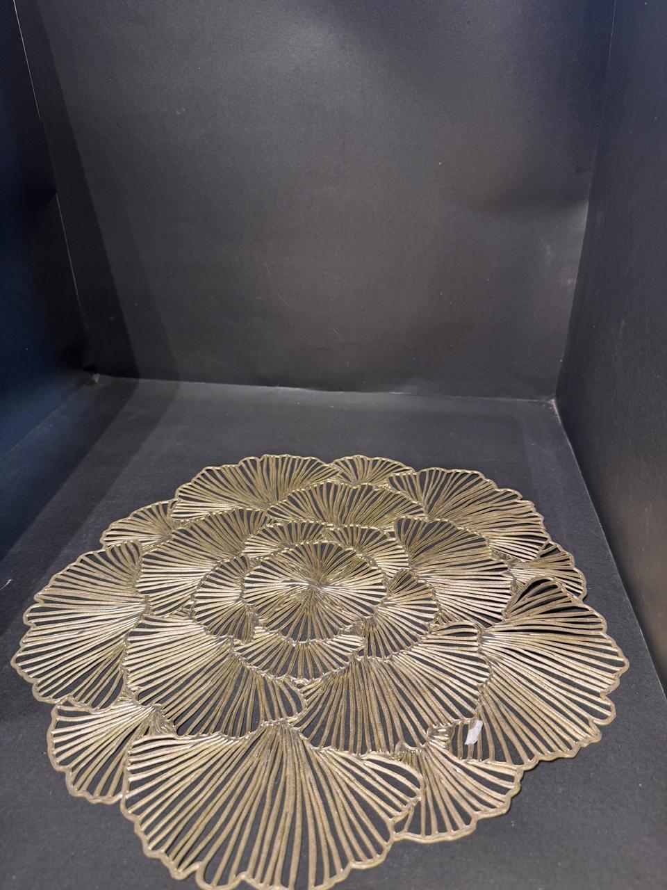 Round Table Mat