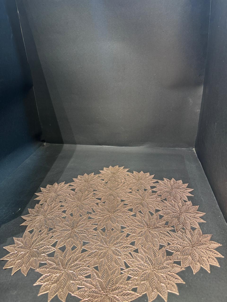 Round Table Mat