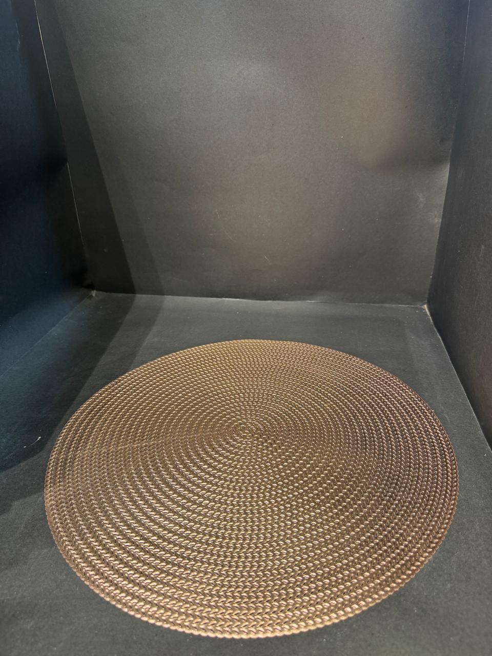 Round Table Mat