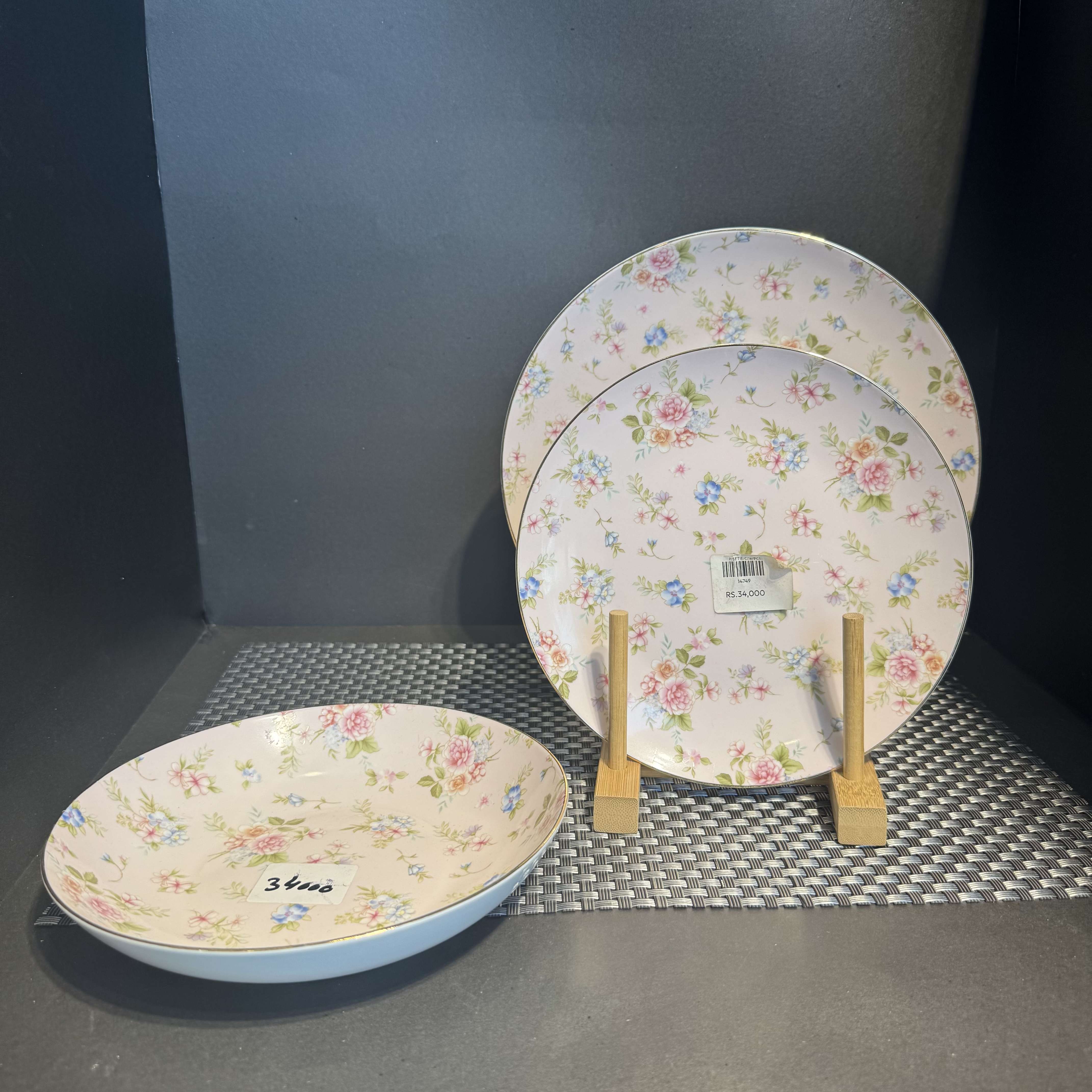 18/pcs Plate Set