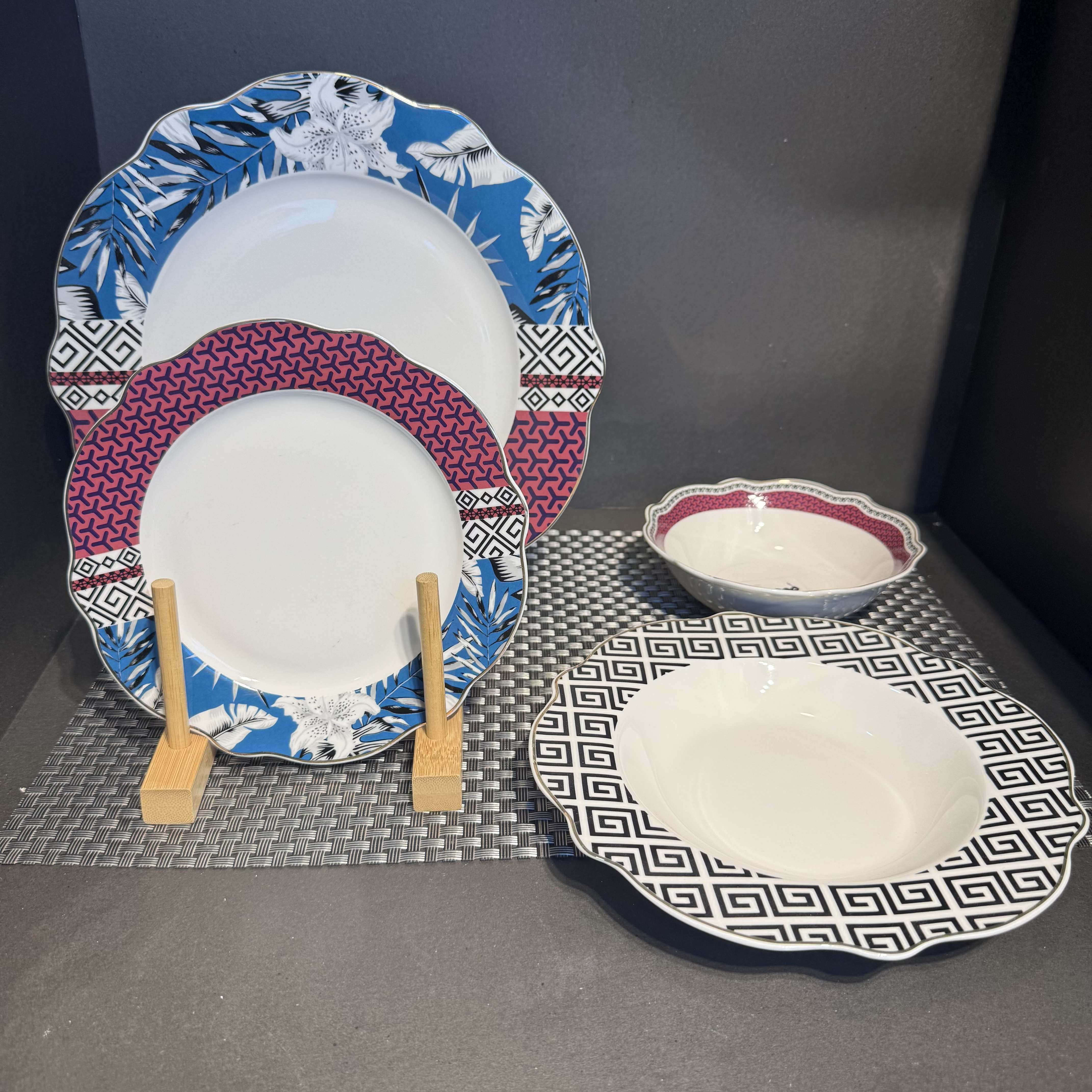 24/pcs Plate Set