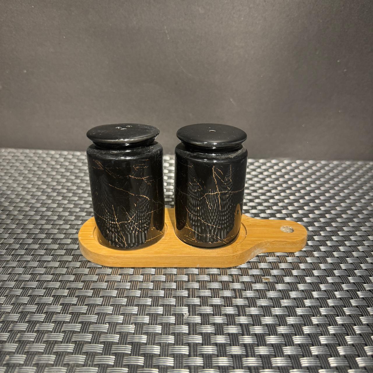 Salt & Pepper