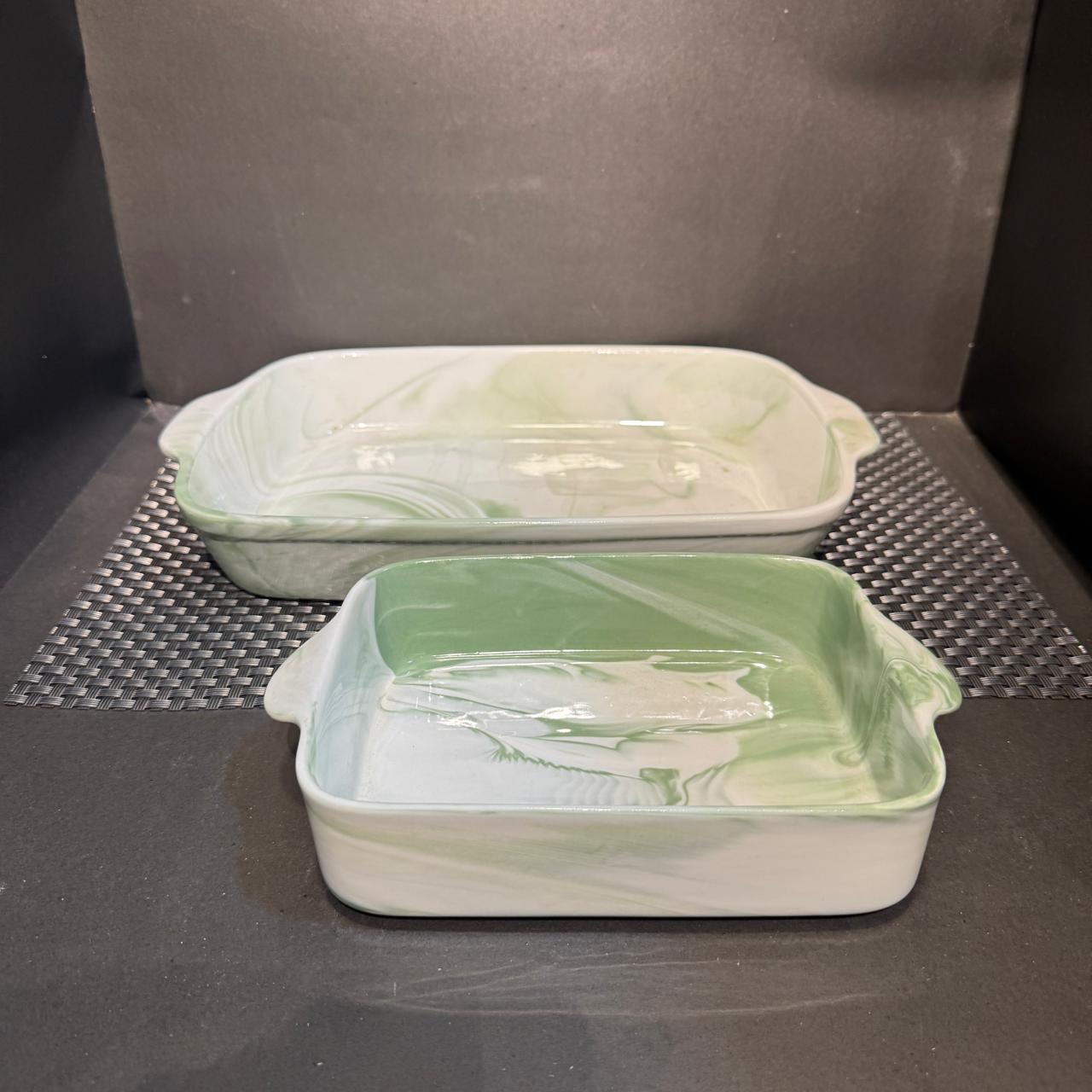 PORCELAIN DISH
